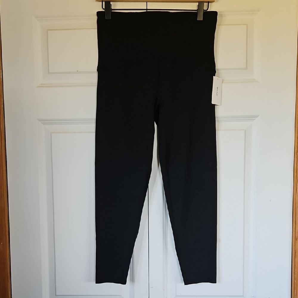Spanx Brand Leggings Booty Boost 7/8 Length Size L